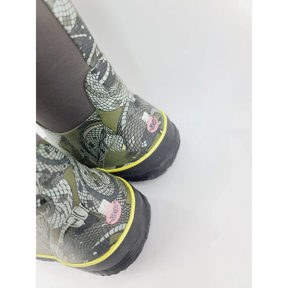 Bogs,‎ Round Toe Rubber, Neoprene, Outdoor Boot Rain Boot Kids Size 4 Green Gray